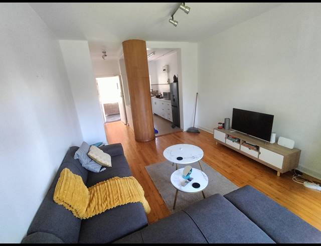 1 BEDROOM APARTMENT TO LET IN ESSENWOOD